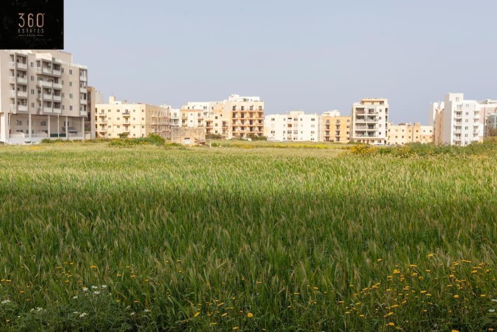 Spacious 2Br Apt In Qawra - Perfect For Families By 360 Estates セント・ポールズ・ベイ エクステリア 写真
